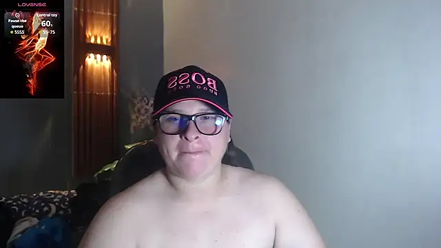 Snapshot of katty_femdom chatting on September 25, 12:44 pm katty femdom online show from September 25, 12:44 pm
