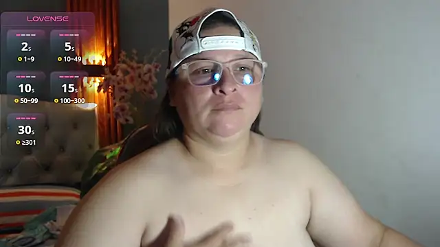 Snapshot of katty_femdom chatting on June 18, 9:08 am katty femdom online show from June 18, 9:08 am