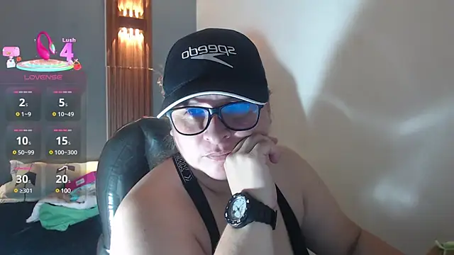 Snapshot of katty_femdom chatting on March 11, 12:39 pm katty femdom online show from March 11, 12:39 pm