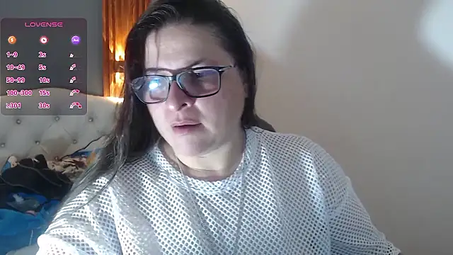 Snapshot of katty_femdom chatting on January 14, 8:51 am katty femdom online show from January 14, 8:51 am