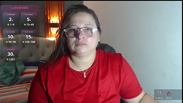 Snapshot of katty_femdom chatting on June 17, 9:19 am katty femdom online show from June 17, 9:19 am