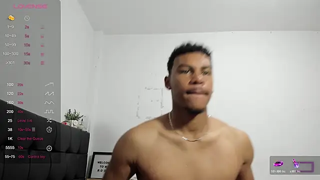 Snapshot of RoddyRich11 chatting on February 26, 12:05 pm RoddyRich11 online show from February 26, 12:05 pm