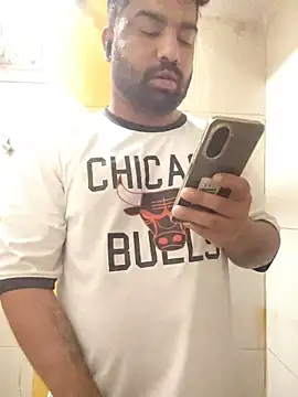 L9vefromAkhil online show from January 11, 6:37 pm