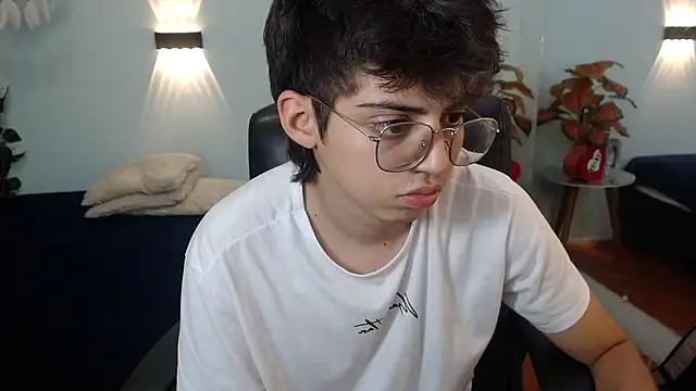 jhoellx online show from October 28, 8:08 pm