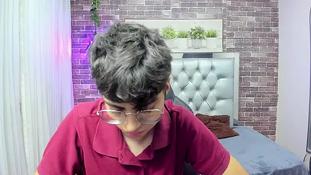 jhoellx online show from October 17, 9:16 pm