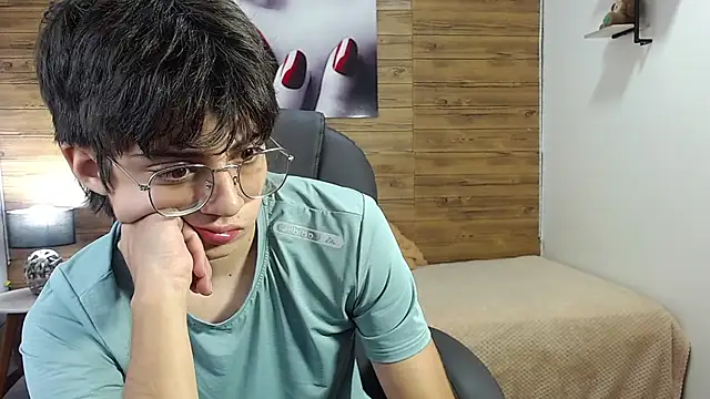 jhoellx online show from November 15, 7:40 pm