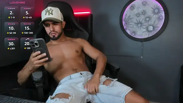 khriss brown online show from November 12, 10:02 pm