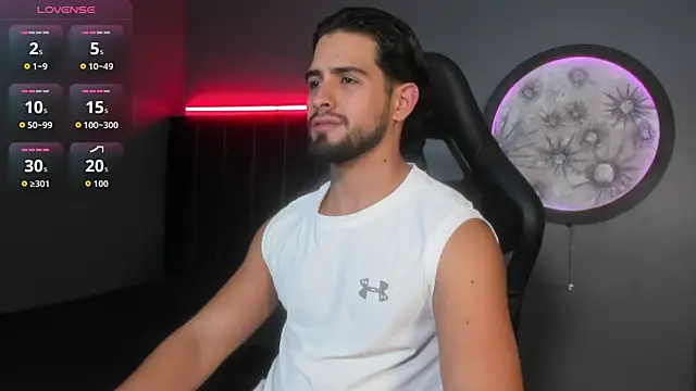 khriss brown online show from December 15, 10:04 pm