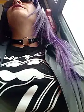 sophie banger online show from April 5, 6:47 pm