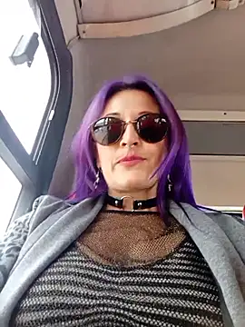 sophie banger online show from November 13, 6:56 pm