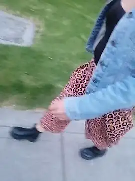 sophie banger online show from December 1, 10:43 pm