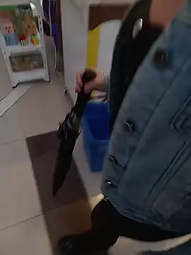 sophie banger online show from February 24, 8:53 pm