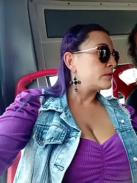 sophie banger online show from November 25, 5:35 pm