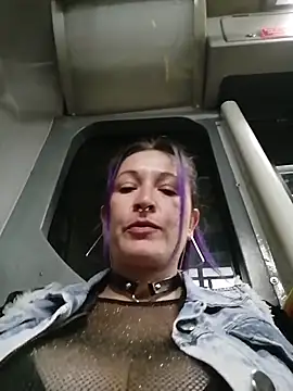 sophie banger online show from April 21, 1:42 am