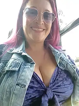 sophie banger online show from May 25, 8:29 pm