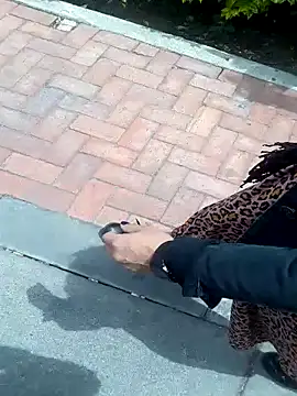 sophie banger online show from September 27, 5:30 pm