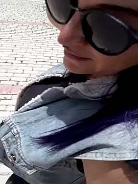 sophie banger online show from September 10, 5:01 pm