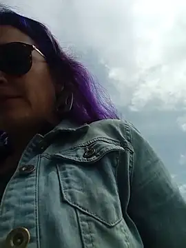 sophie banger online show from October 12, 6:09 pm