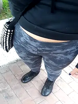 sophie banger online show from September 28, 3:52 pm