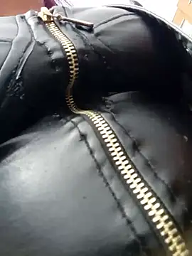 Snapshot of sophie_banger chatting on June 29, 7:13 pm sophie banger online show from June 29, 7:13 pm