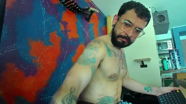 leondevereda online show from October 12, 7:48 pm