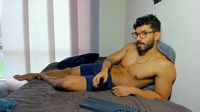 leondevereda online show from November 6, 5:06 pm