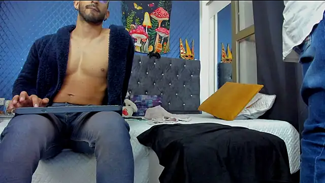 leondevereda online show from March 15, 2:14 am