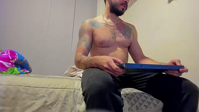 leondevereda online show from September 26, 1:23 am