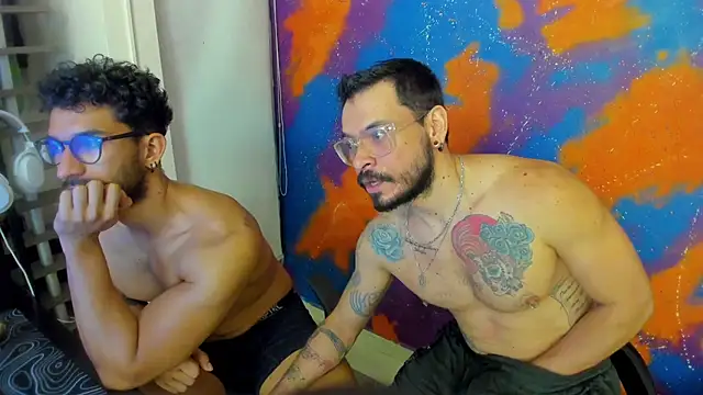 leondevereda online show from September 28, 1:45 am