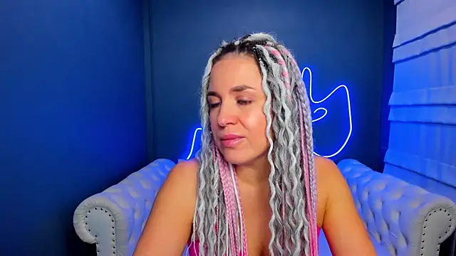 rock n roxy online show from November 23, 1:15 am