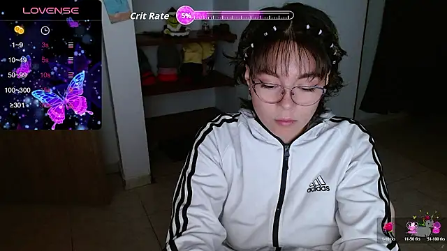 TRIXIE TANG28 online show from January 9, 1:01 am