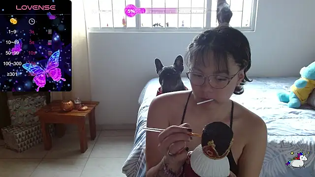 TRIXIE TANG28 online show from December 22, 7:36 pm