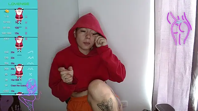 TRIXIE TANG28 online show from January 26, 6:16 pm