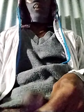 hornyxguy68 online show from April 24, 2:13 am