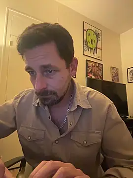 Snapshot of defbond420 chatting on November 9, 9:41 pm defbond420 online show from November 9, 9:41 pm