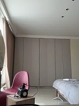 Krismil3 online show from April 10, 12:17 am