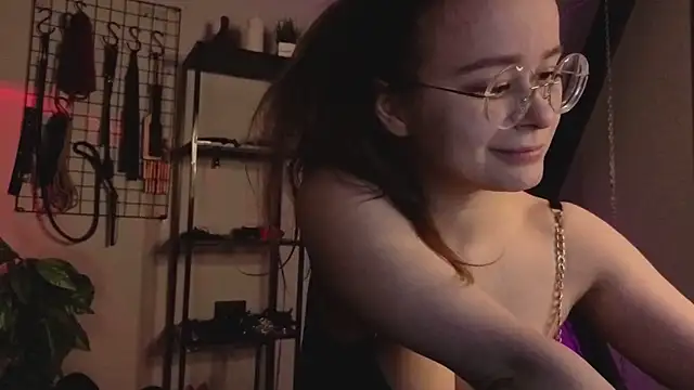 CassieCool online show from November 20, 1:01 pm