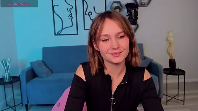 BritnieCute online show from November 14, 5:11 am