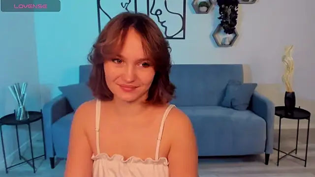 BritnieCute online show from November 23, 5:39 am