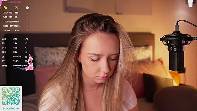 HollisBeckett online show from November 23, 1:04 am