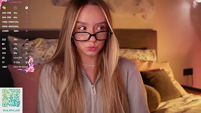 HollisBeckett online show from November 14, 3:10 am