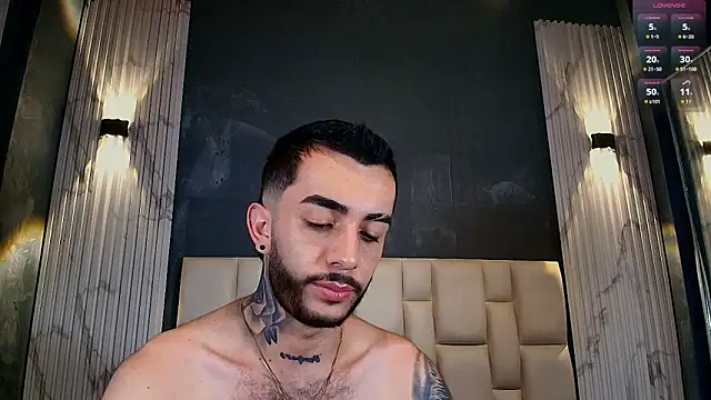 Marcelo ruiz  online show from April 22, 5:31 pm