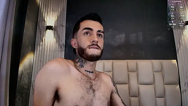 Marcelo ruiz  online show from March 30, 7:04 pm