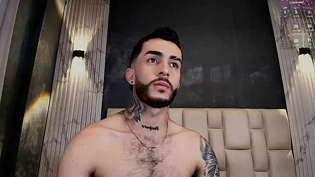 Marcelo ruiz  online show from March 28, 6:31 pm