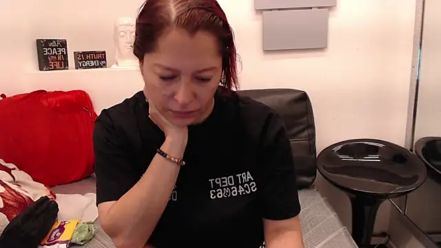 Snapshot of eva_twiss chatting on June 8, 12:16 pm eva twiss online show from June 8, 12:16 pm