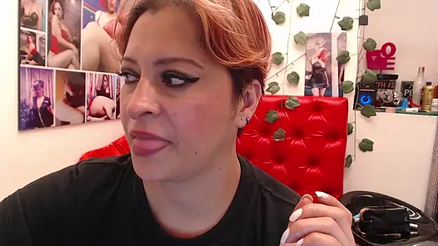 eva twiss online show from February 28, 9:12 pm