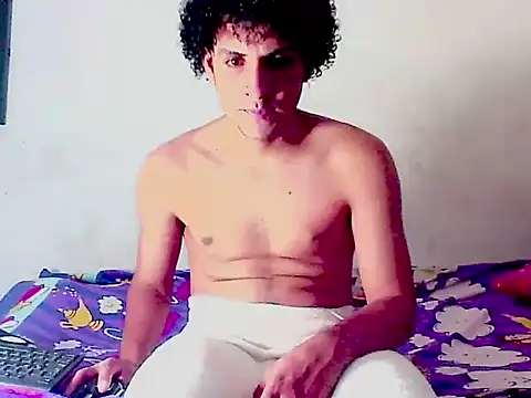 maick5- online show from October 7, 4:46 am