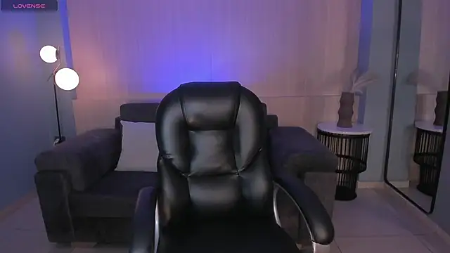 ChloePreston  online show from March 1, 10:48 am