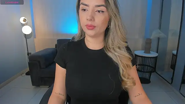 ChloePreston  online show from June 2, 11:43 am