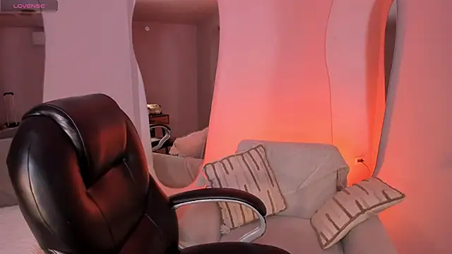 ChloePreston  online show from March 10, 11:36 am